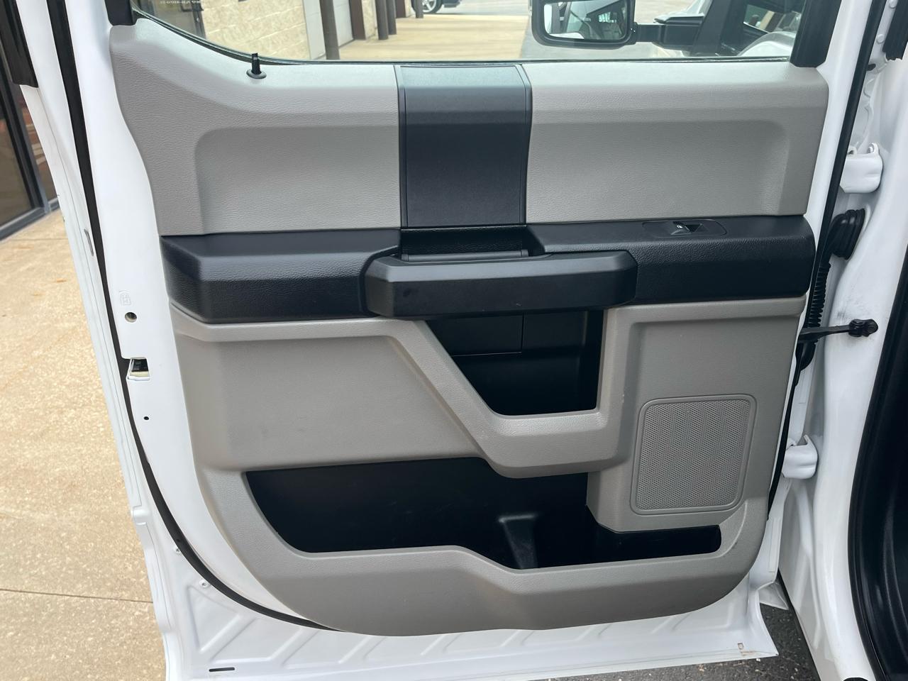 Ford Super Duty F-250 SRW XL 4WD Crew Cab 6.75' Box 2018