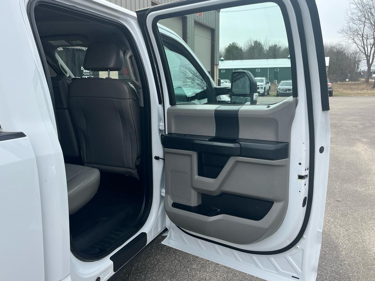 Ford Super Duty F-250 SRW XL 4WD Crew Cab 6.75' Box 2018