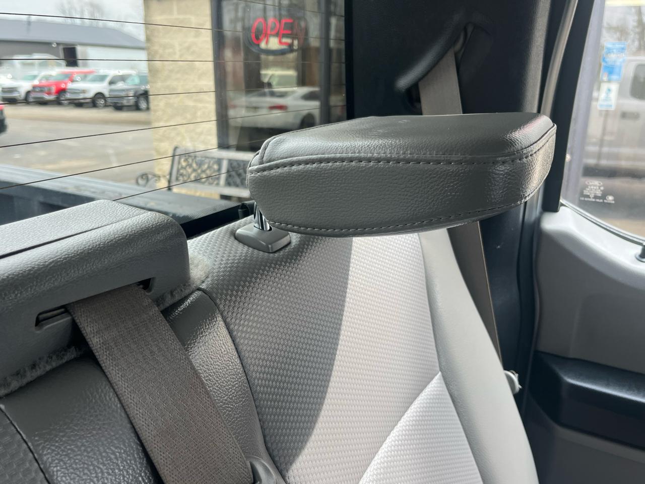 Ford Super Duty F-250 SRW XL 4WD Crew Cab 6.75' Box 2018