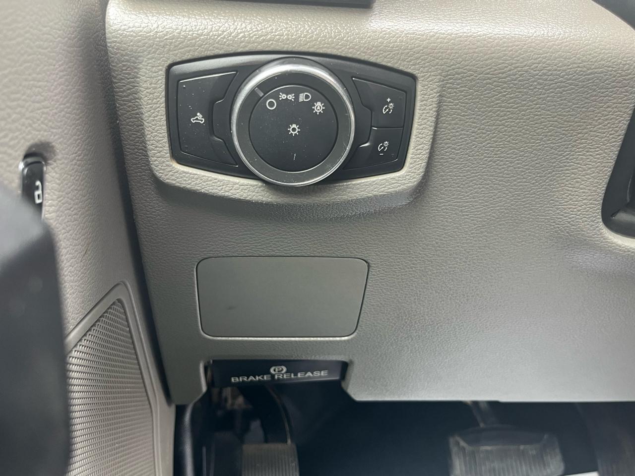 Ford Super Duty F-250 SRW XL 4WD Crew Cab 6.75' Box 2018