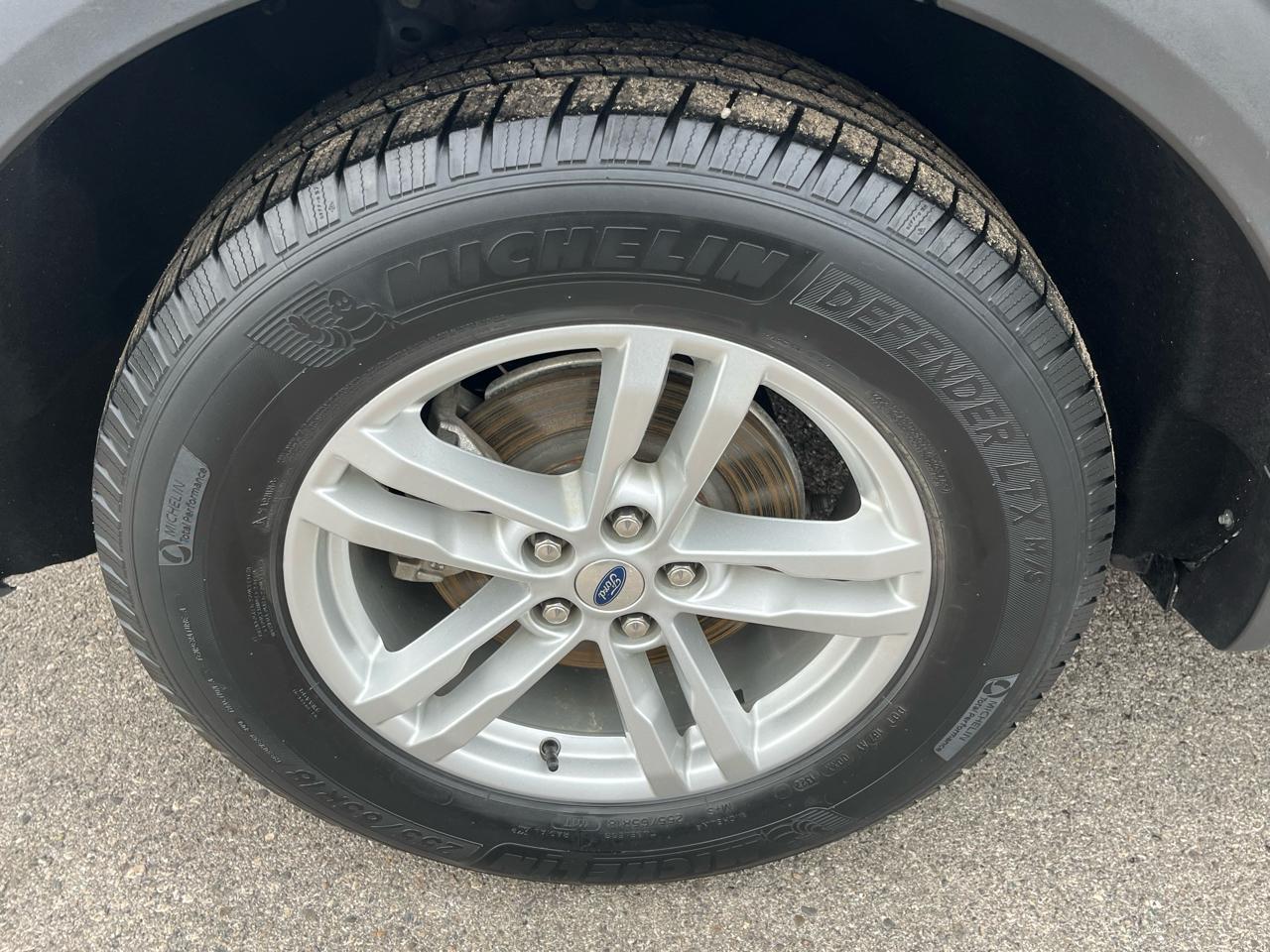 Ford Explorer XLT 4WD 2020