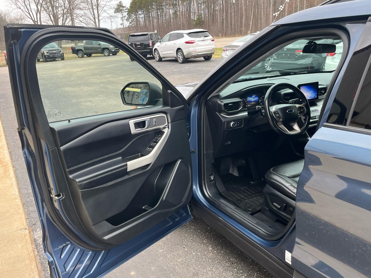 Ford Explorer XLT 4WD 2020