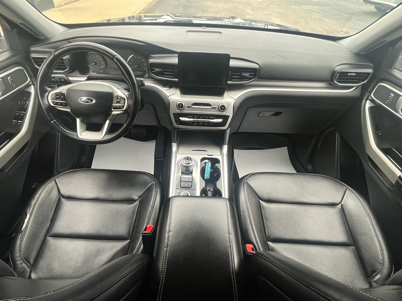 Ford Explorer XLT 4WD 2020