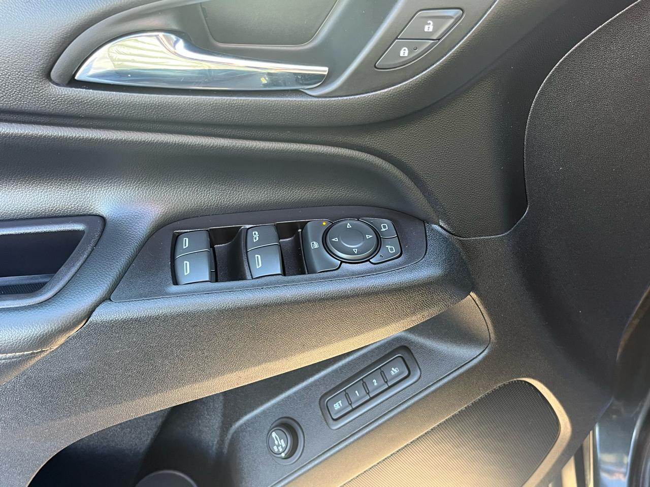 Chevrolet Equinox FWD 4dr Premier w/2LZ 2018