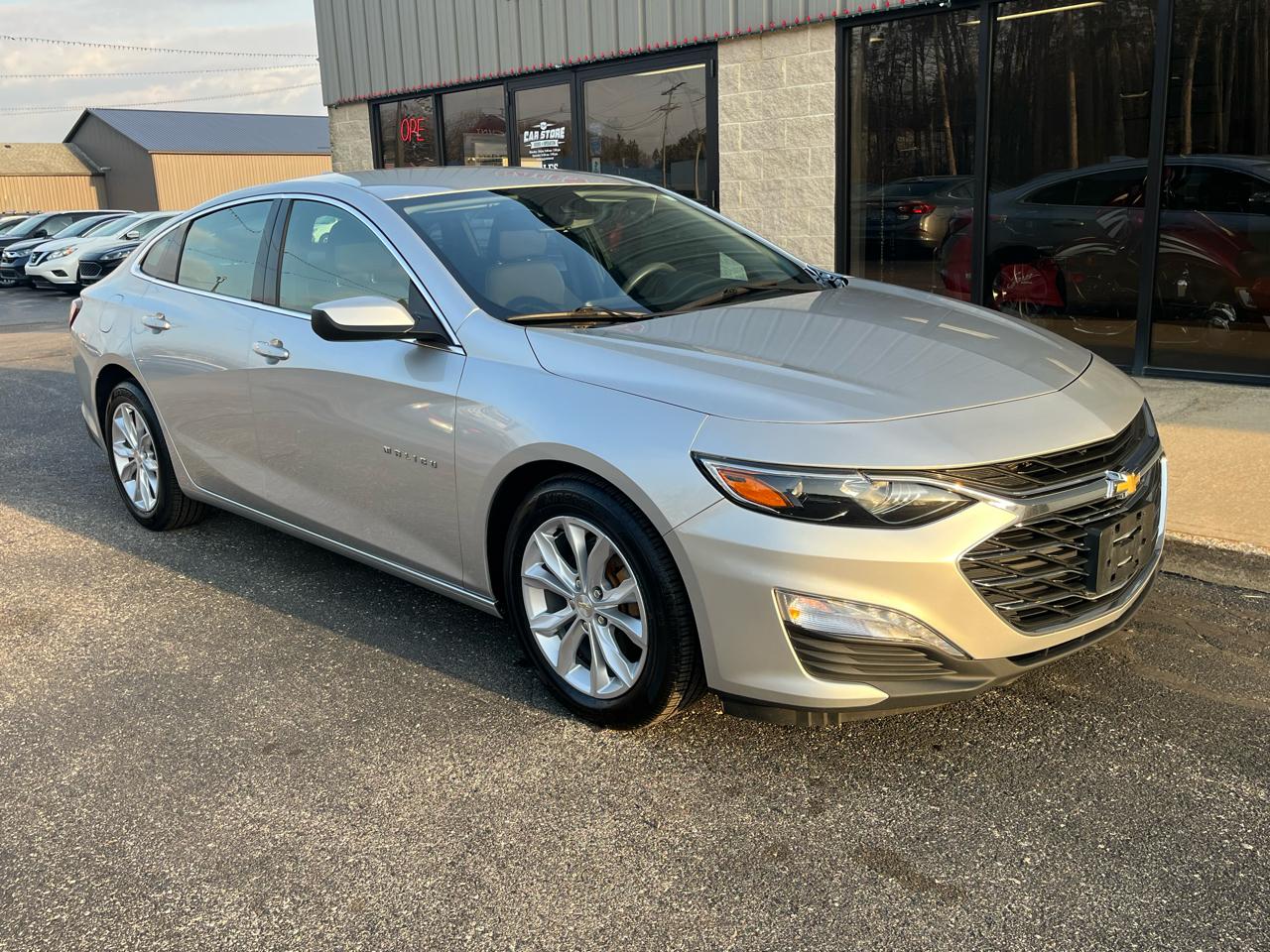 Chevrolet Malibu 4dr Sdn LT 2021