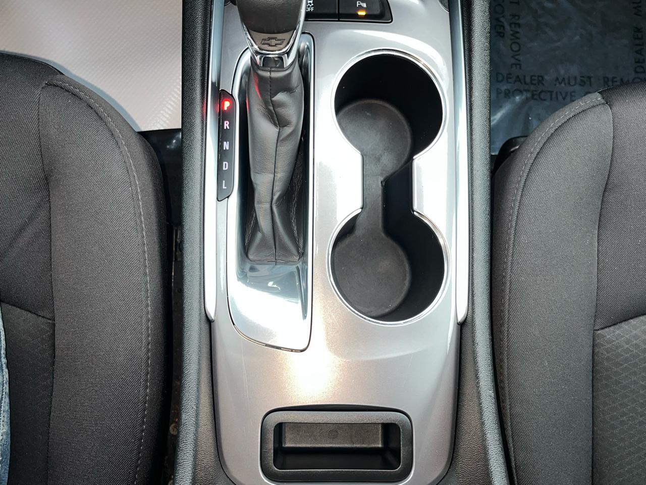 Chevrolet Malibu 4dr Sdn LT 2021