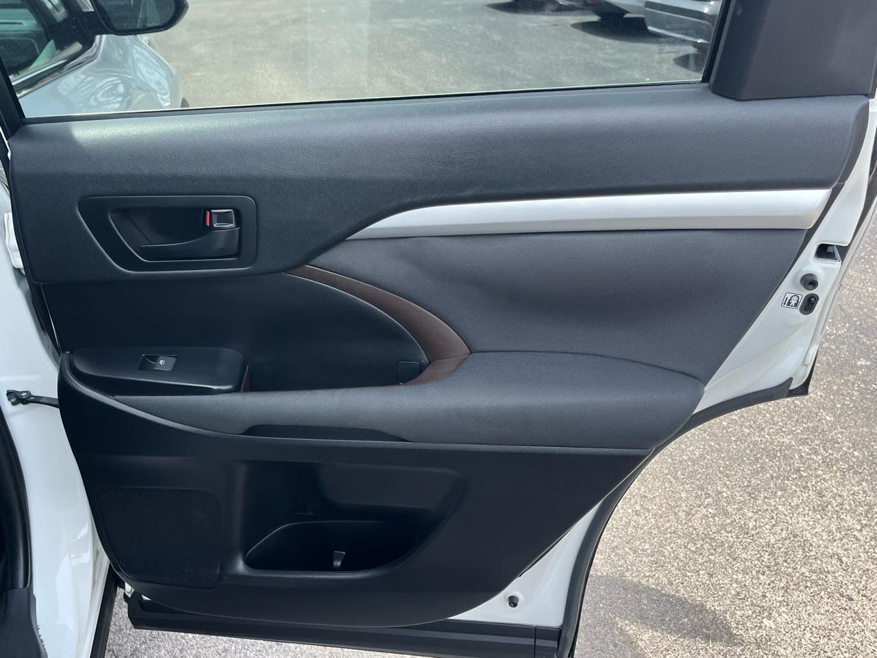 Toyota Highlander  2019