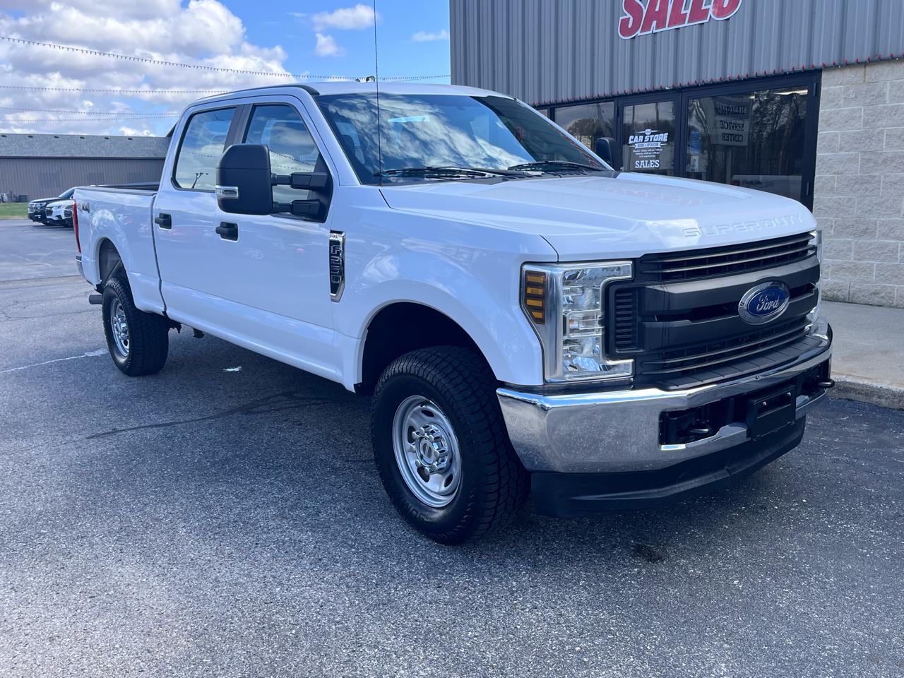 Ford Super Duty F-250 SRW XL 4WD Crew Cab 6.75' Box 2018
