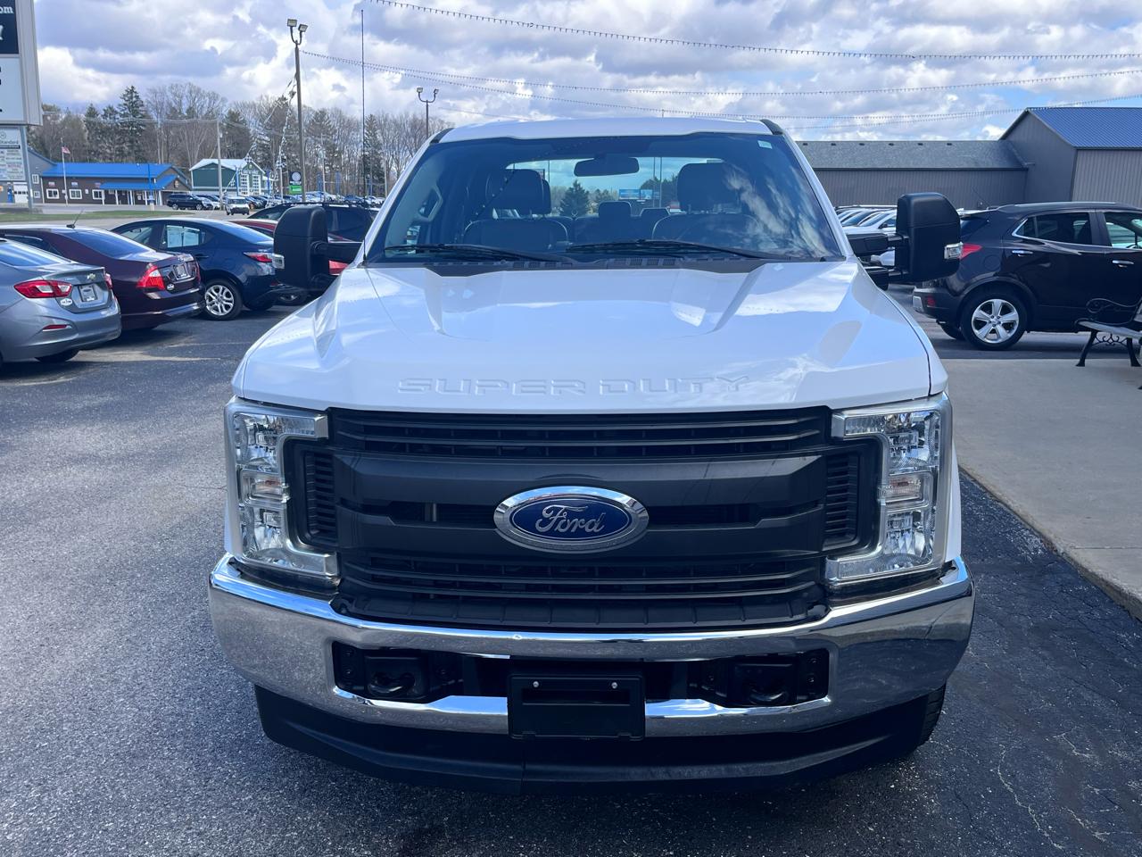 Ford Super Duty F-250 SRW XL 4WD Crew Cab 6.75' Box 2018