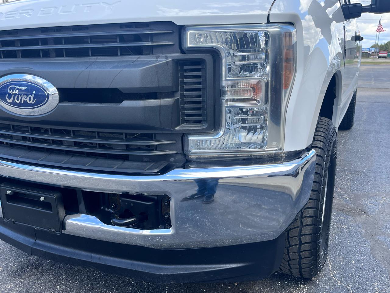 Ford Super Duty F-250 SRW XL 4WD Crew Cab 6.75' Box 2018