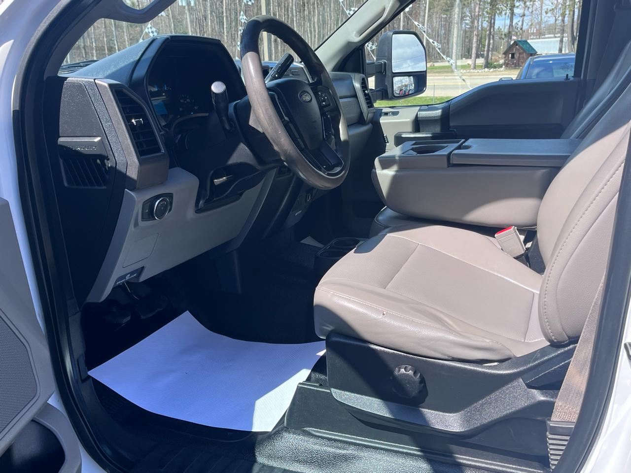 Ford Super Duty F-250 SRW XL 4WD Crew Cab 6.75' Box 2018