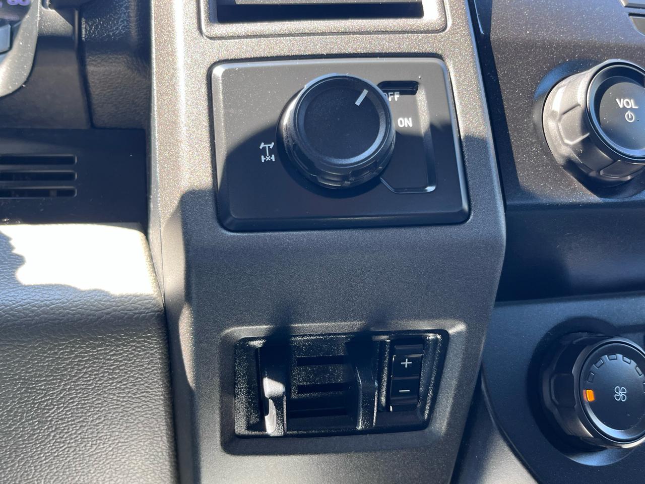 Ford Super Duty F-250 SRW XL 2WD SuperCab 6.75' Box 2020