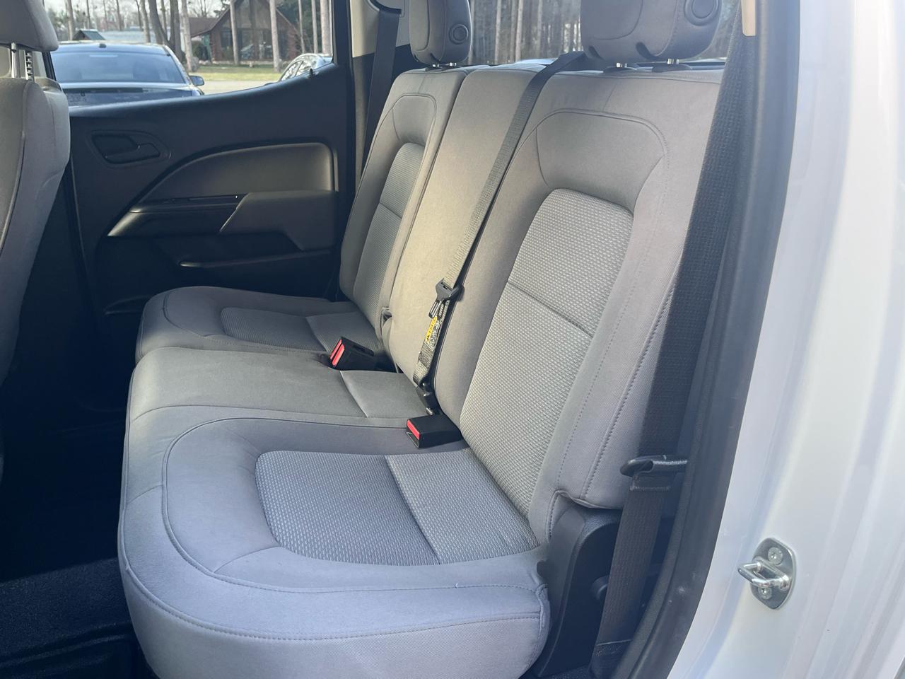 Chevrolet Colorado 2WD Crew Cab 140.5" WT 2016