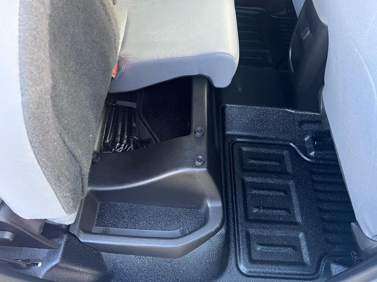 Chevrolet Colorado 2WD Crew Cab 140.5" WT 2016