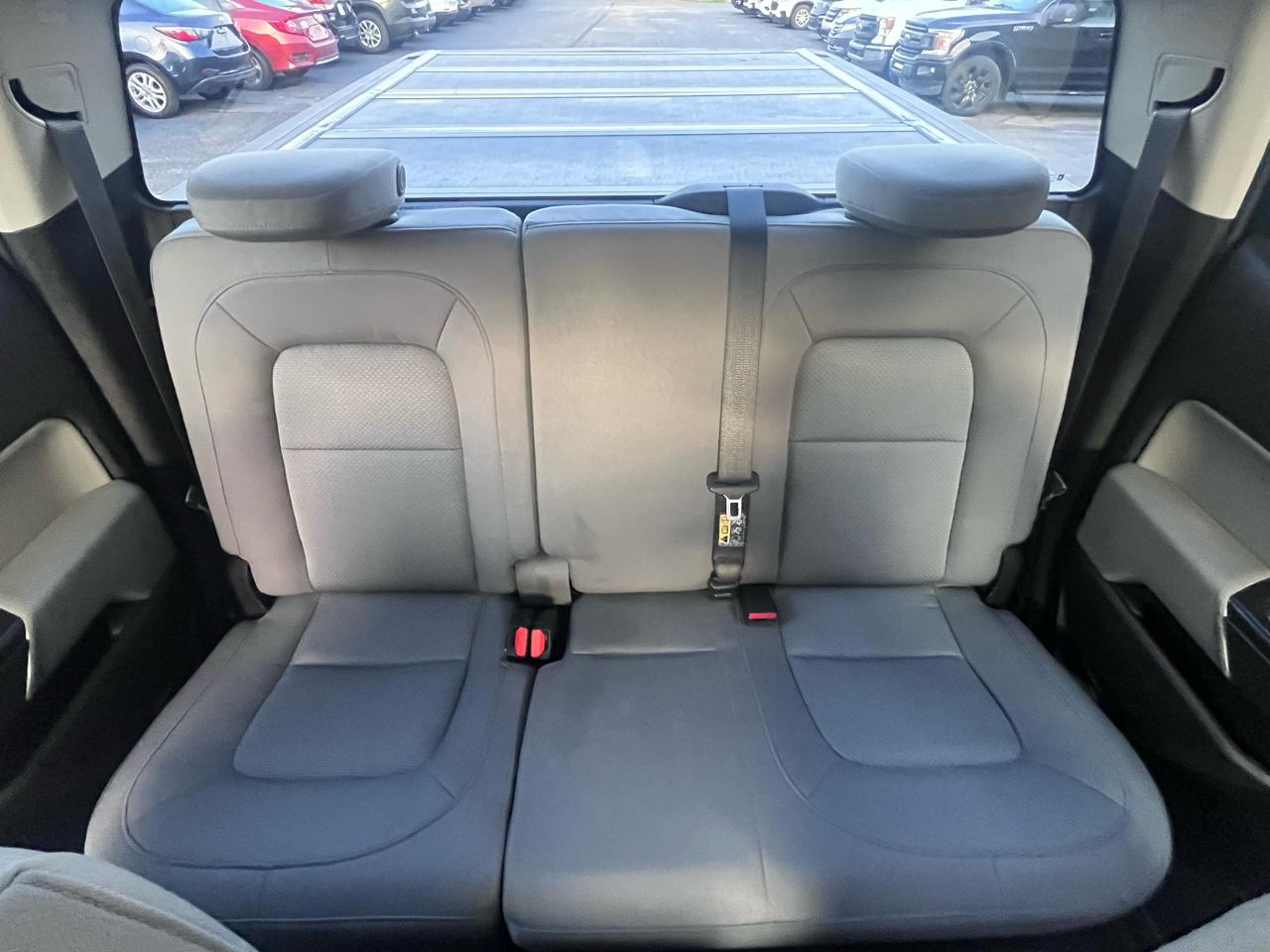 Chevrolet Colorado 2WD Crew Cab 140.5" WT 2016