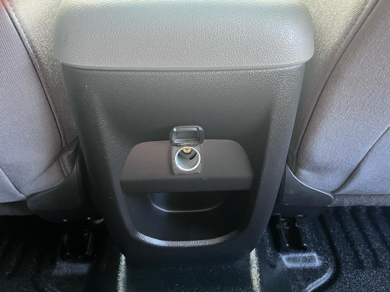 Chevrolet Colorado 2WD Crew Cab 140.5" WT 2016