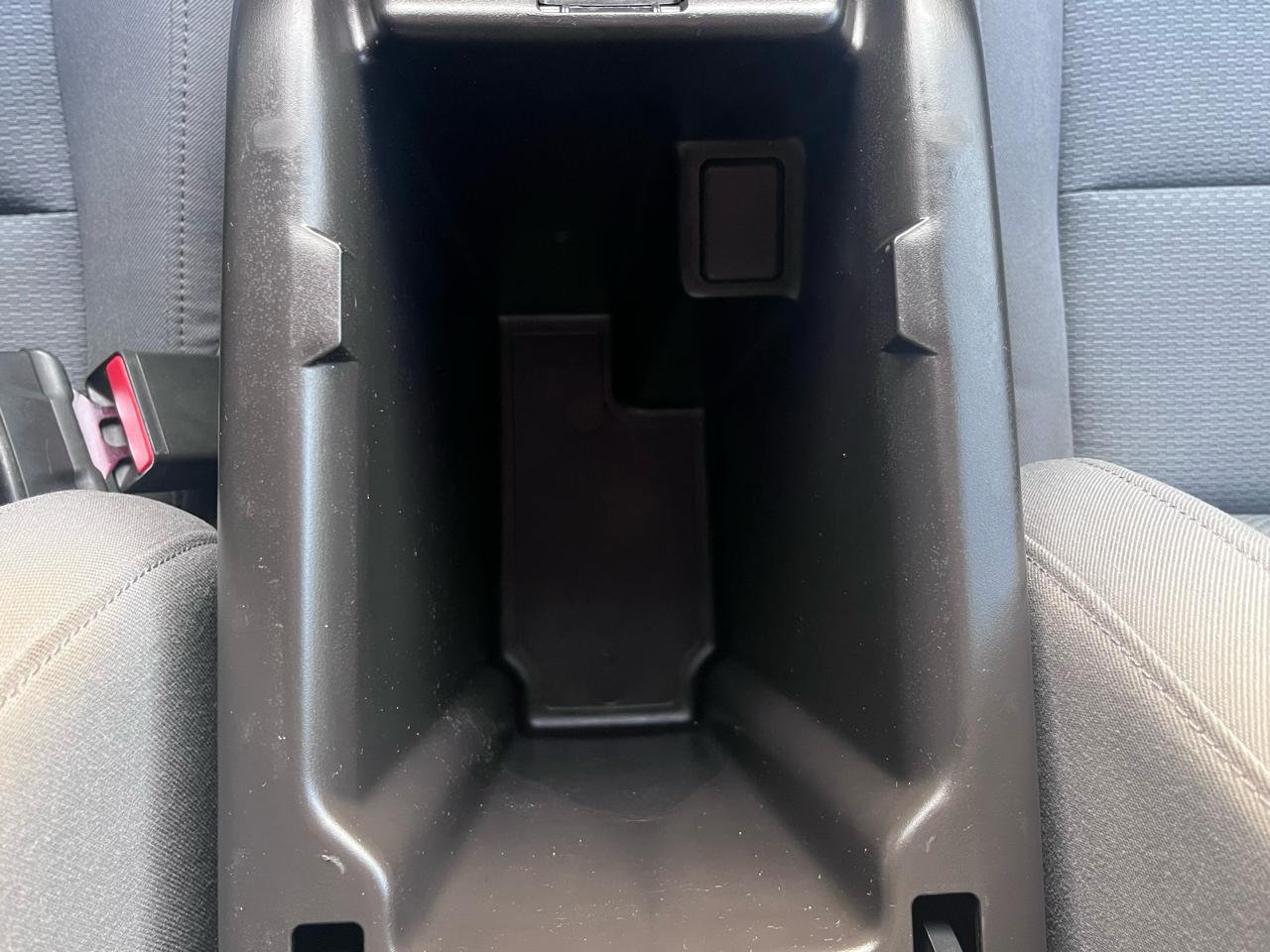 Chevrolet Colorado 2WD Crew Cab 140.5" WT 2016