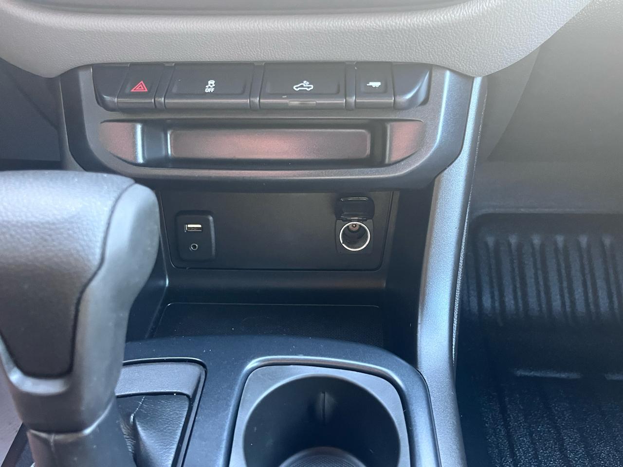 Chevrolet Colorado 2WD Crew Cab 140.5" WT 2016