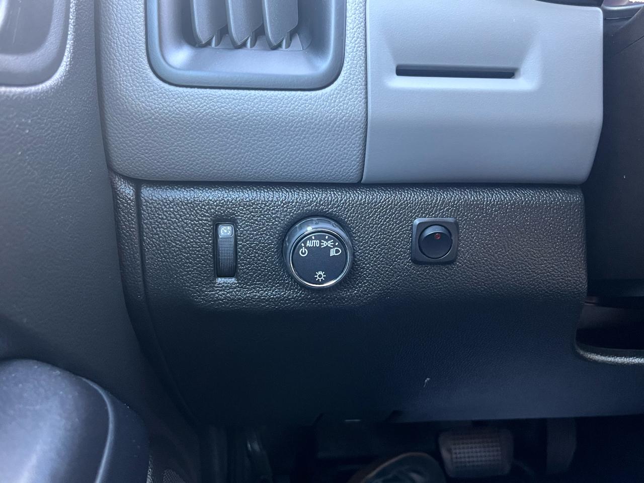 Chevrolet Colorado 2WD Crew Cab 140.5" WT 2016