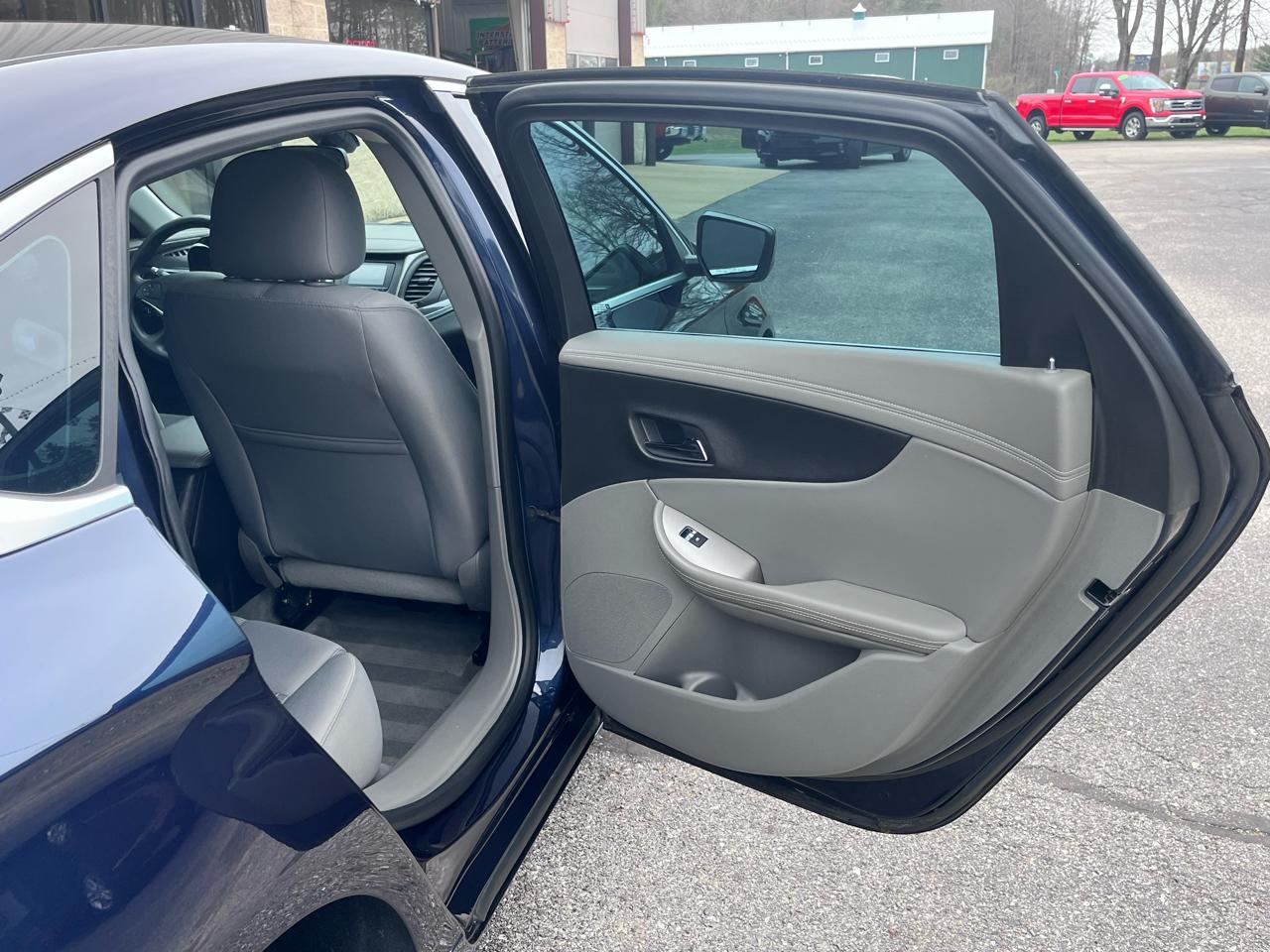 Chevrolet Impala 4dr Sdn LS w/1FL 2016