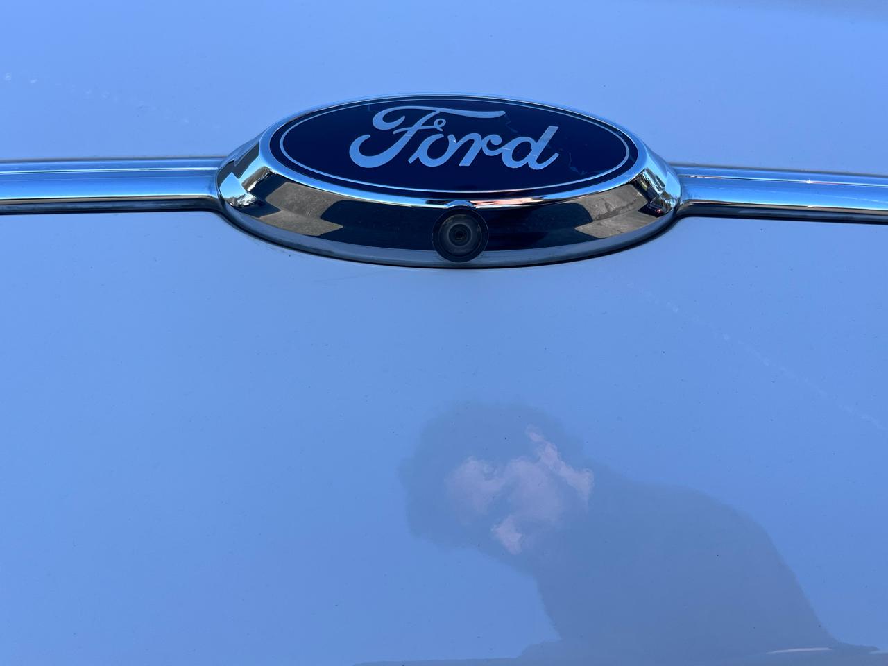 Ford Taurus 4dr Sdn SE FWD 2015