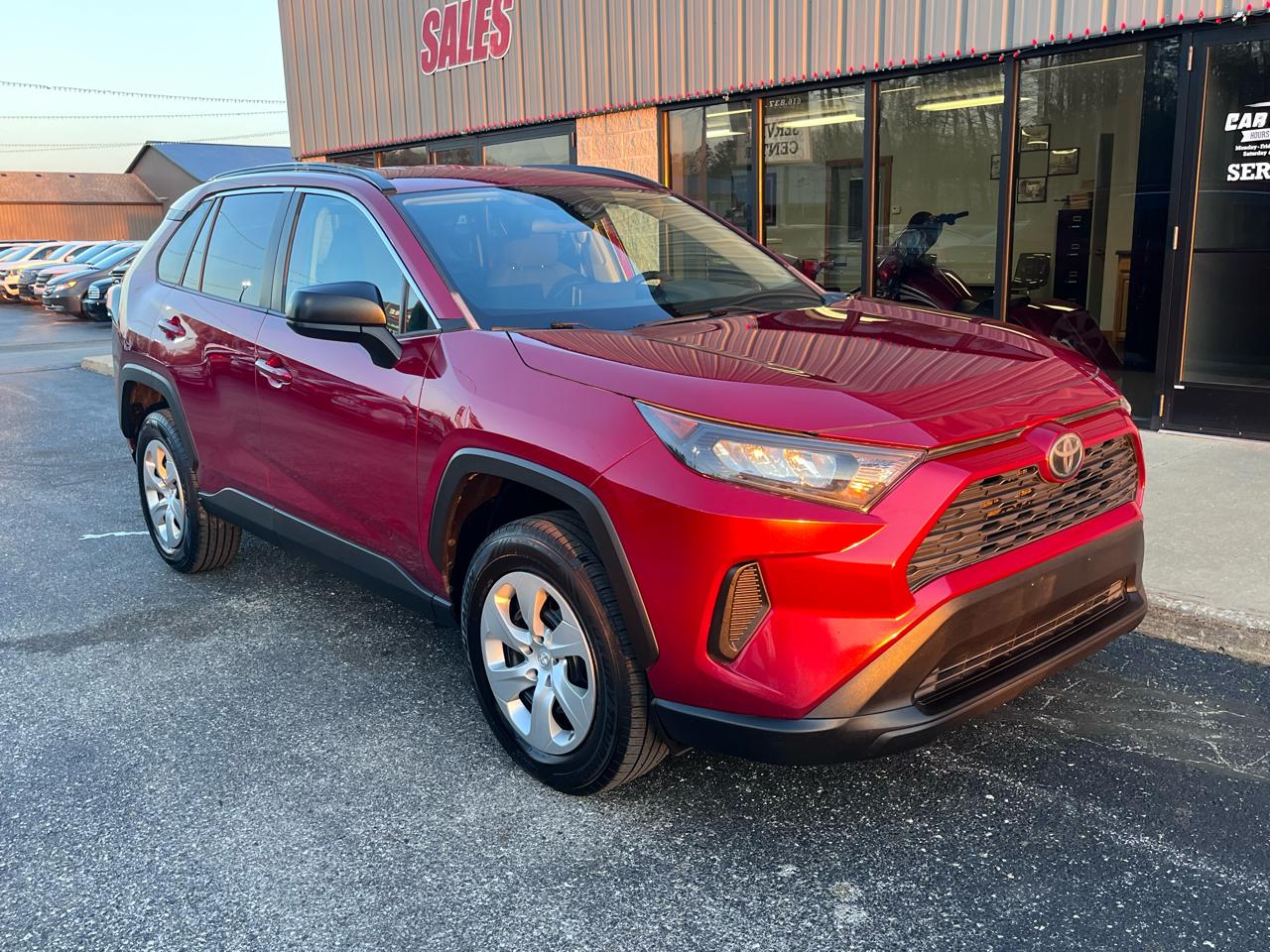 Toyota RAV4 LE AWD 2019