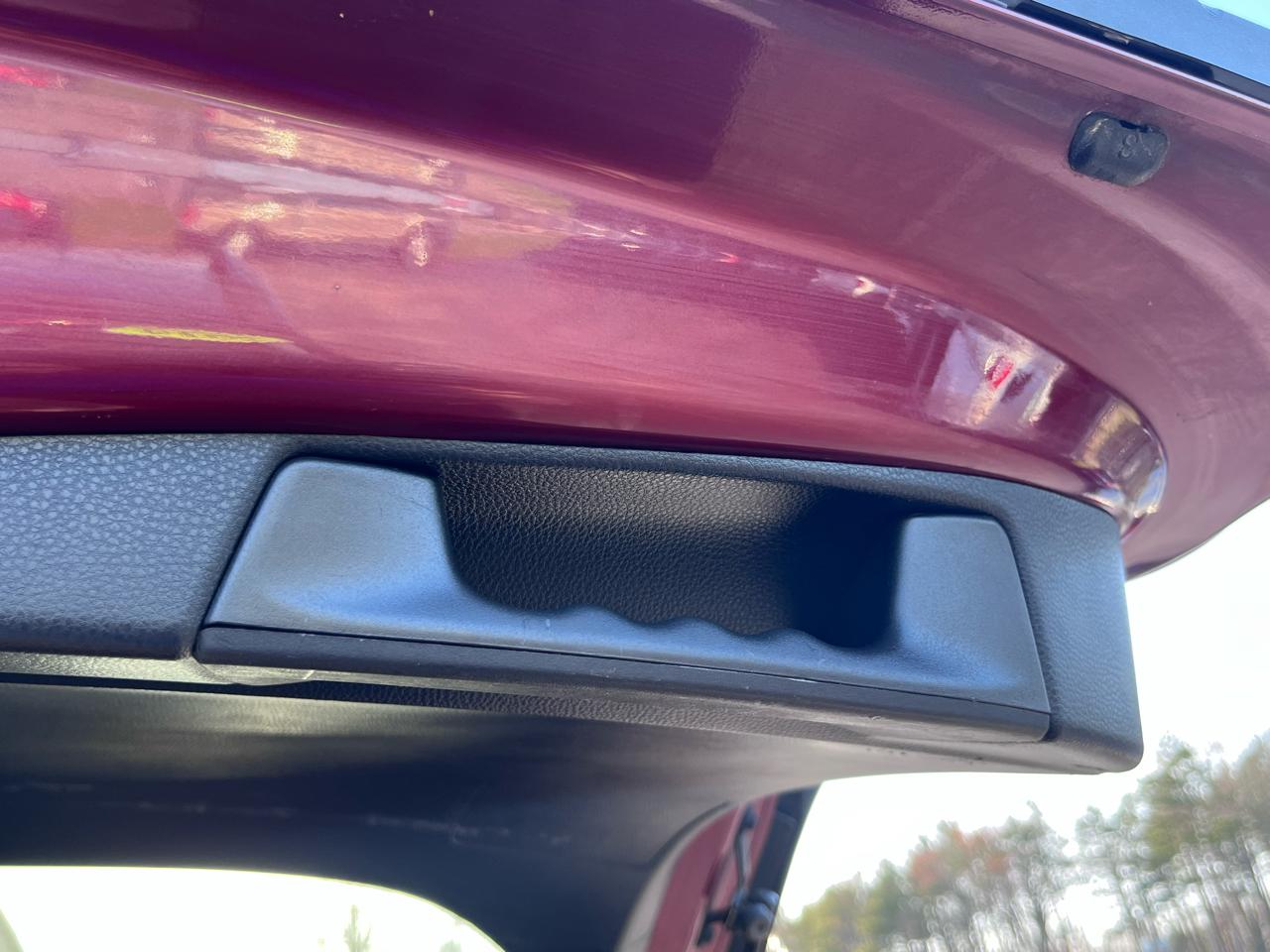 Toyota RAV4 LE AWD 2019