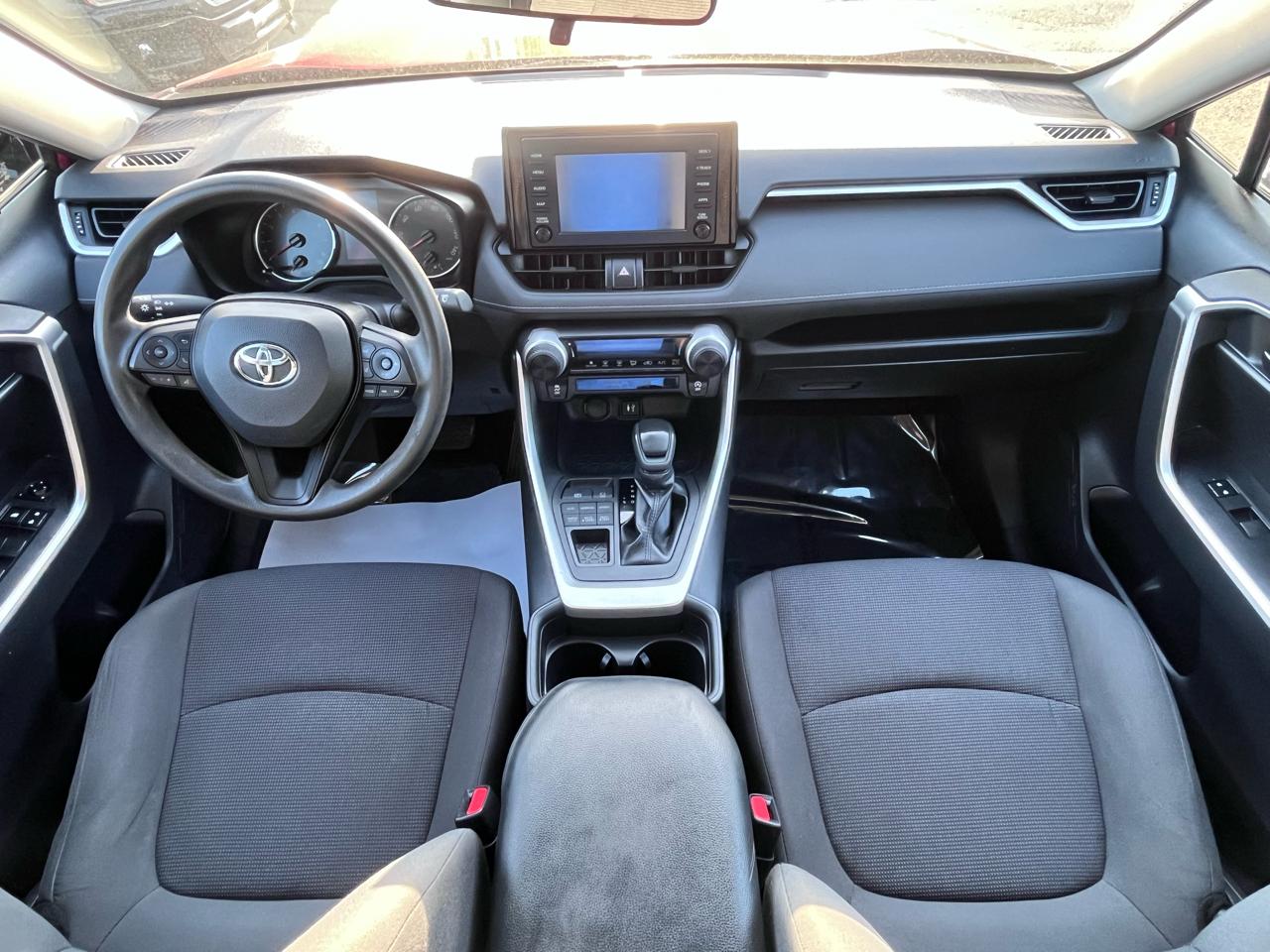 Toyota RAV4 LE AWD 2019