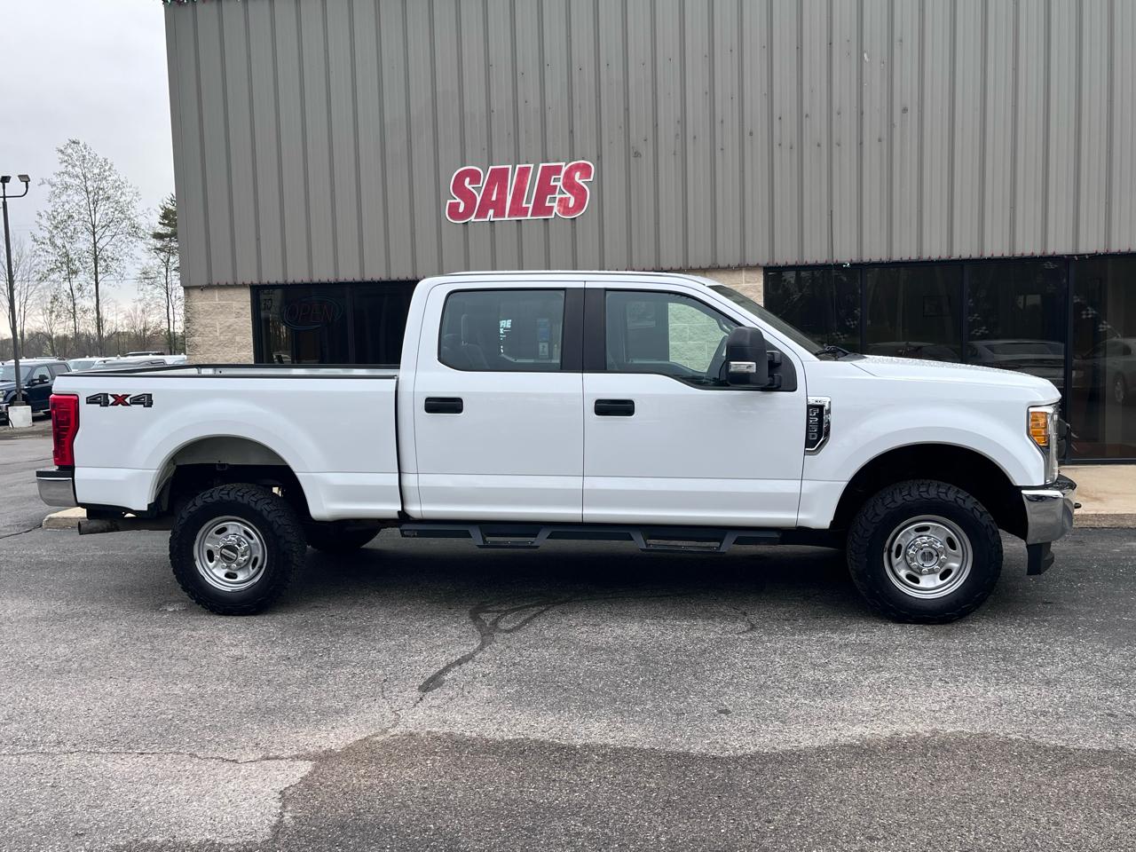 Ford Super Duty F-250 SRW XL 4WD Crew Cab 6.75' Box 2017