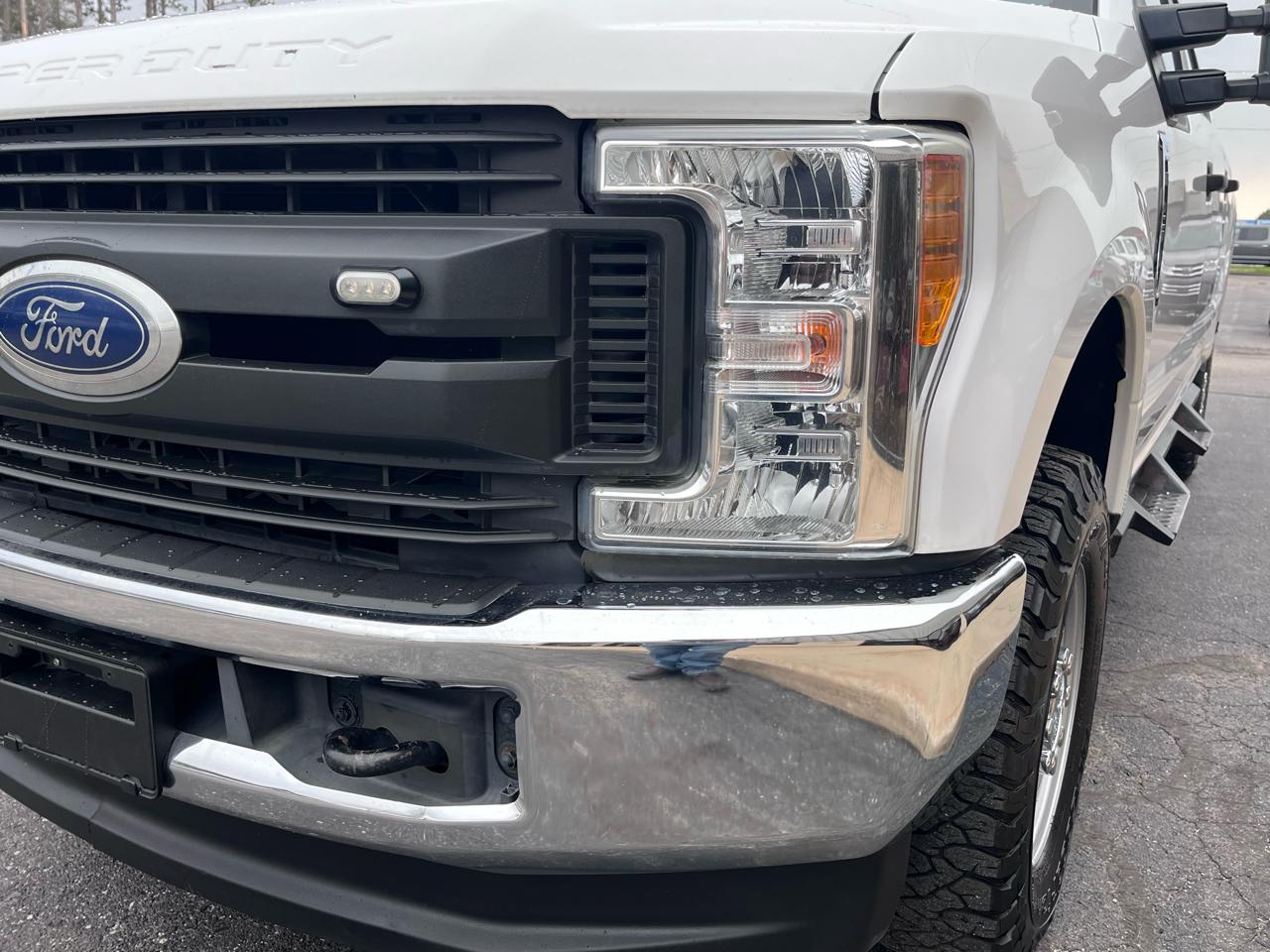 Ford Super Duty F-250 SRW XL 4WD Crew Cab 6.75' Box 2017