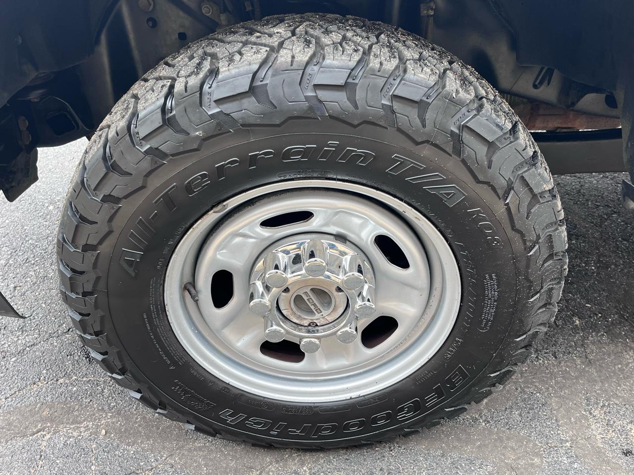 Ford Super Duty F-250 SRW XL 4WD Crew Cab 6.75' Box 2017