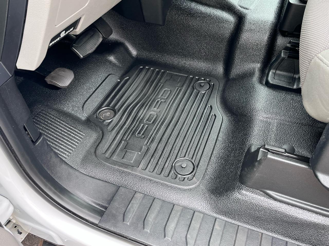 Ford Super Duty F-250 SRW XL 4WD Crew Cab 6.75' Box 2017