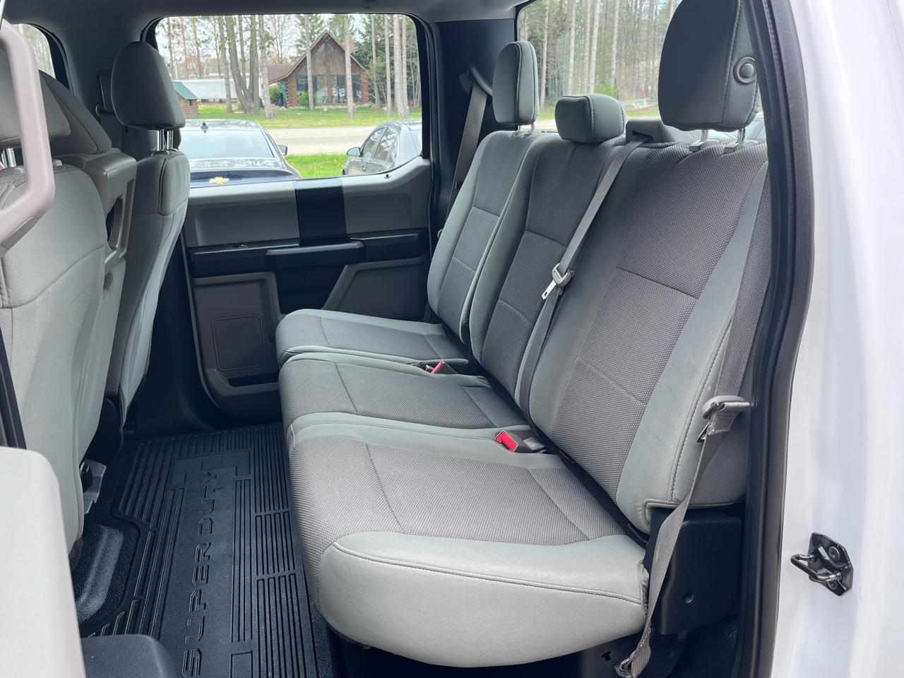 Ford Super Duty F-250 SRW XL 4WD Crew Cab 6.75' Box 2017