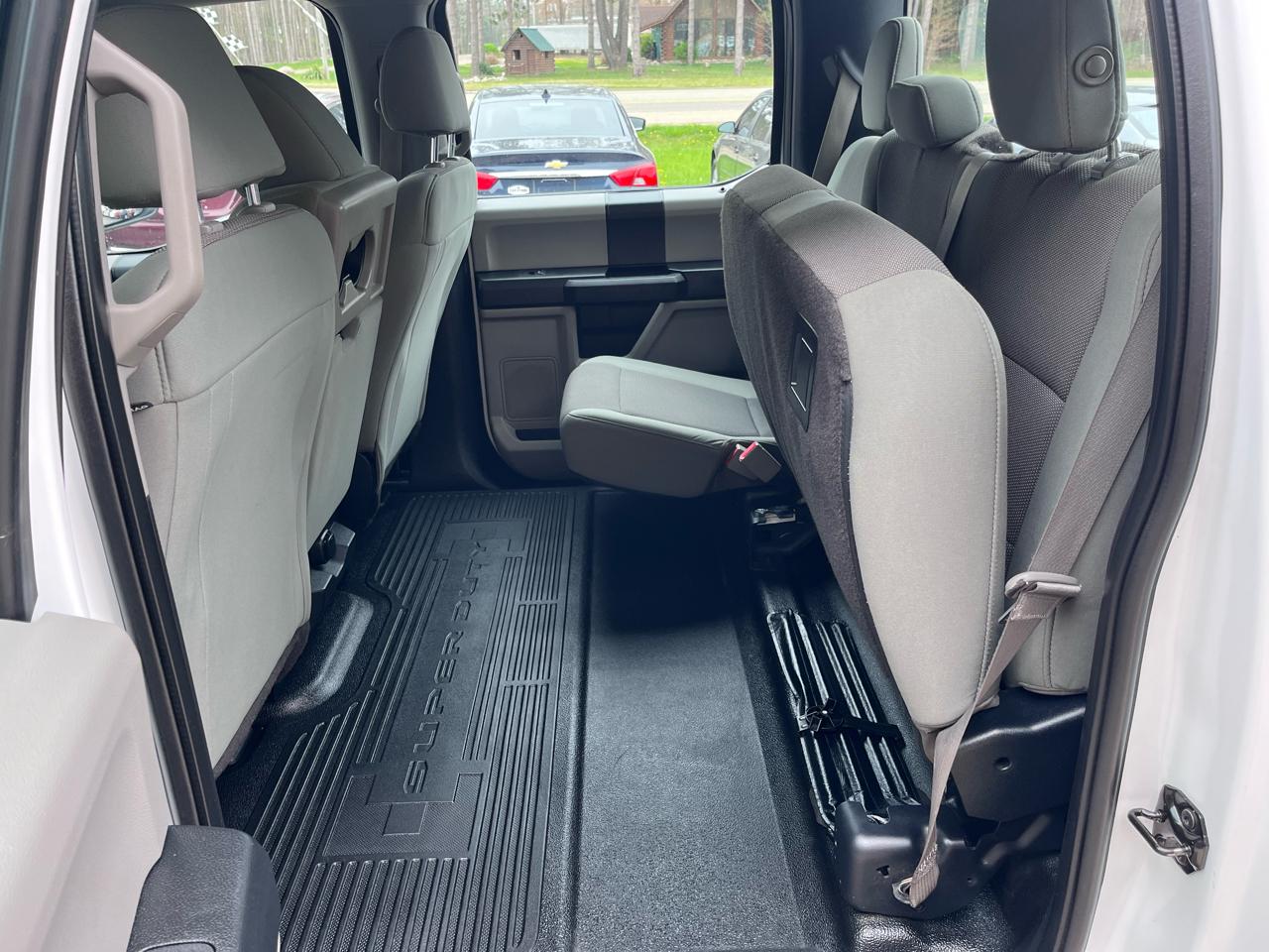 Ford Super Duty F-250 SRW XL 4WD Crew Cab 6.75' Box 2017