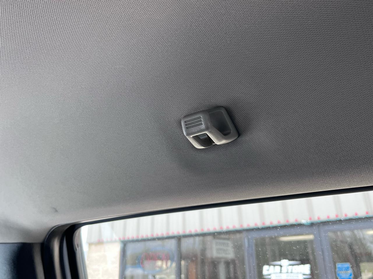 Ford Super Duty F-250 SRW XL 4WD Crew Cab 6.75' Box 2017