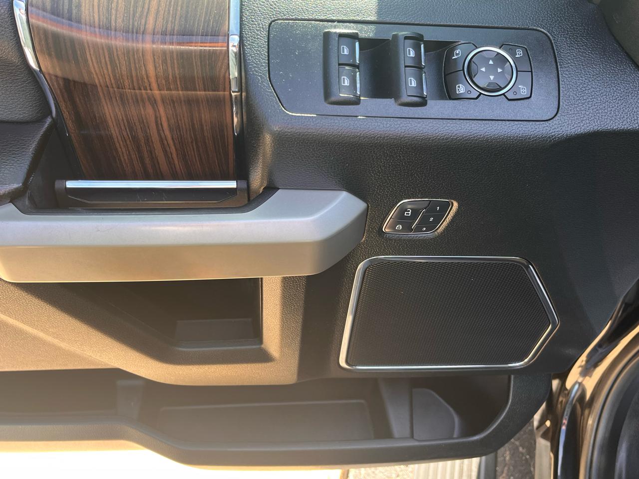 Ford F-150 Lariat 4WD SuperCrew 5.5' Box 2017