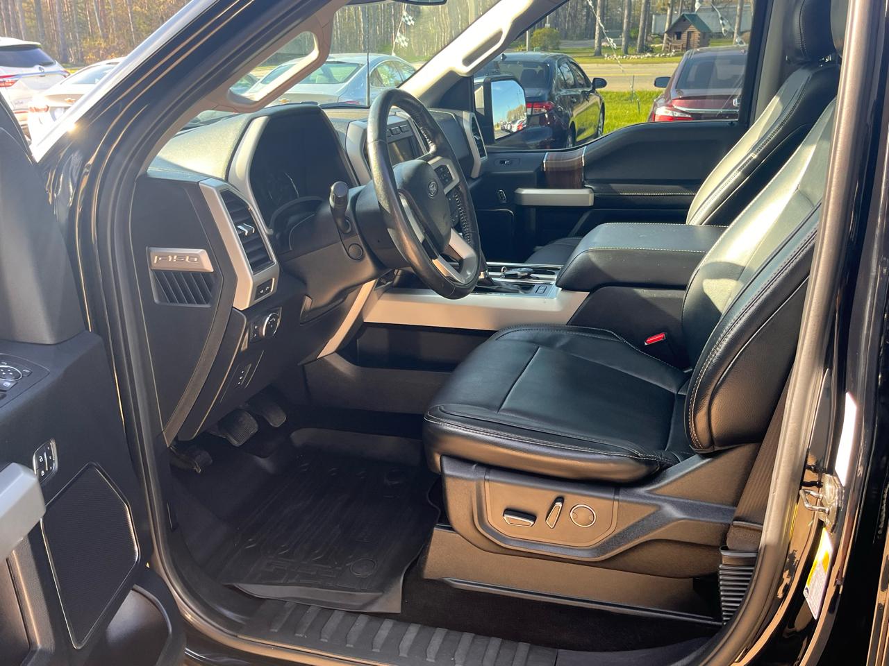 Ford F-150 Lariat 4WD SuperCrew 5.5' Box 2017