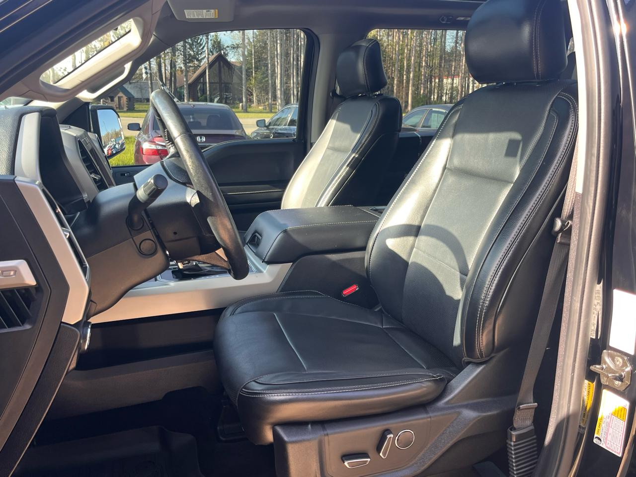 Ford F-150 Lariat 4WD SuperCrew 5.5' Box 2017