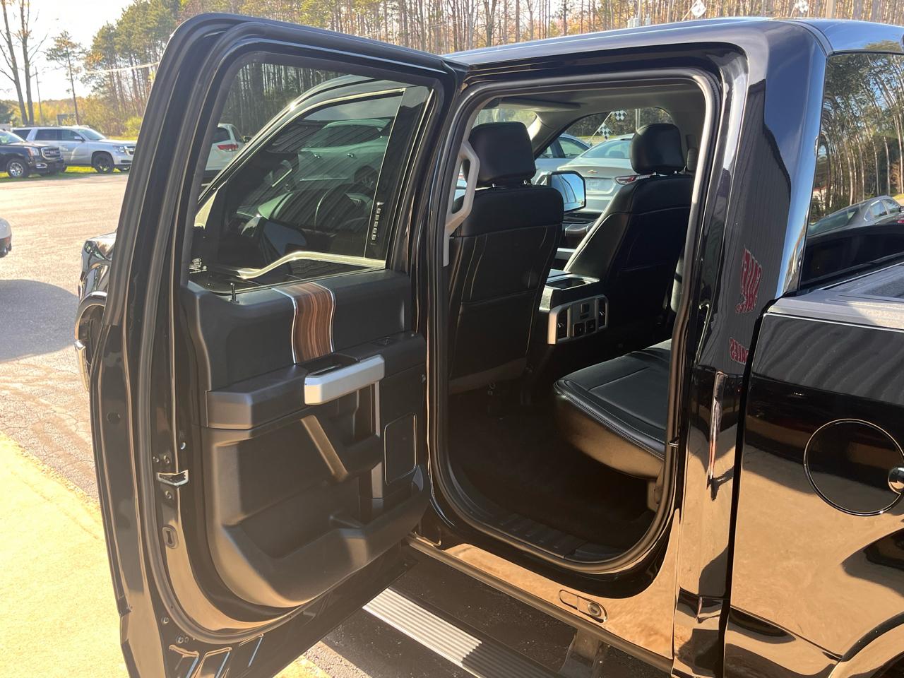 Ford F-150 Lariat 4WD SuperCrew 5.5' Box 2017