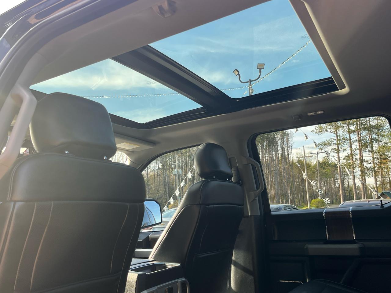 Ford F-150 Lariat 4WD SuperCrew 5.5' Box 2017