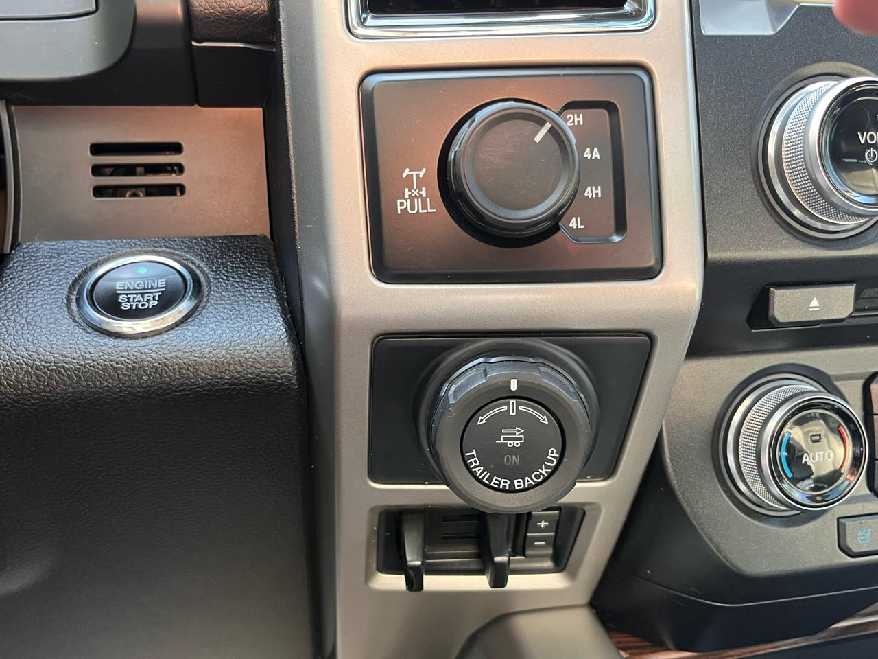 Ford F-150 Lariat 4WD SuperCrew 5.5' Box 2017