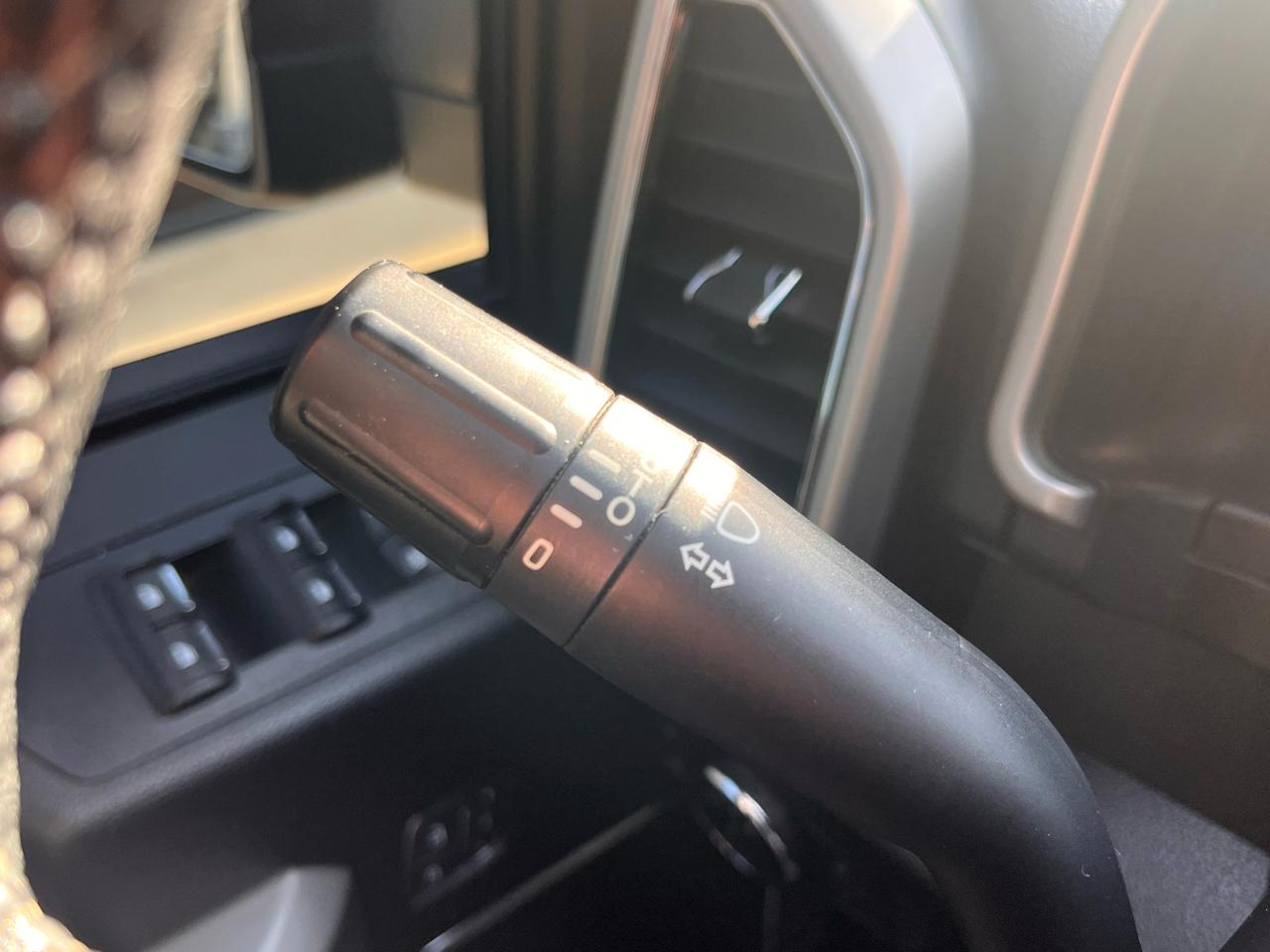 Ford F-150 Lariat 4WD SuperCrew 5.5' Box 2017