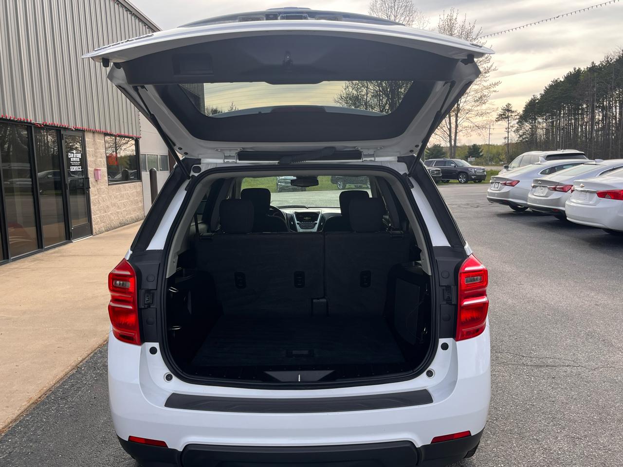 Chevrolet Equinox FWD 4dr LT w/1LT 2017