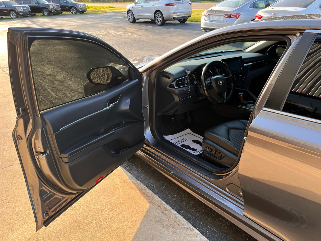 Toyota Camry SE 4D Sedan 2022