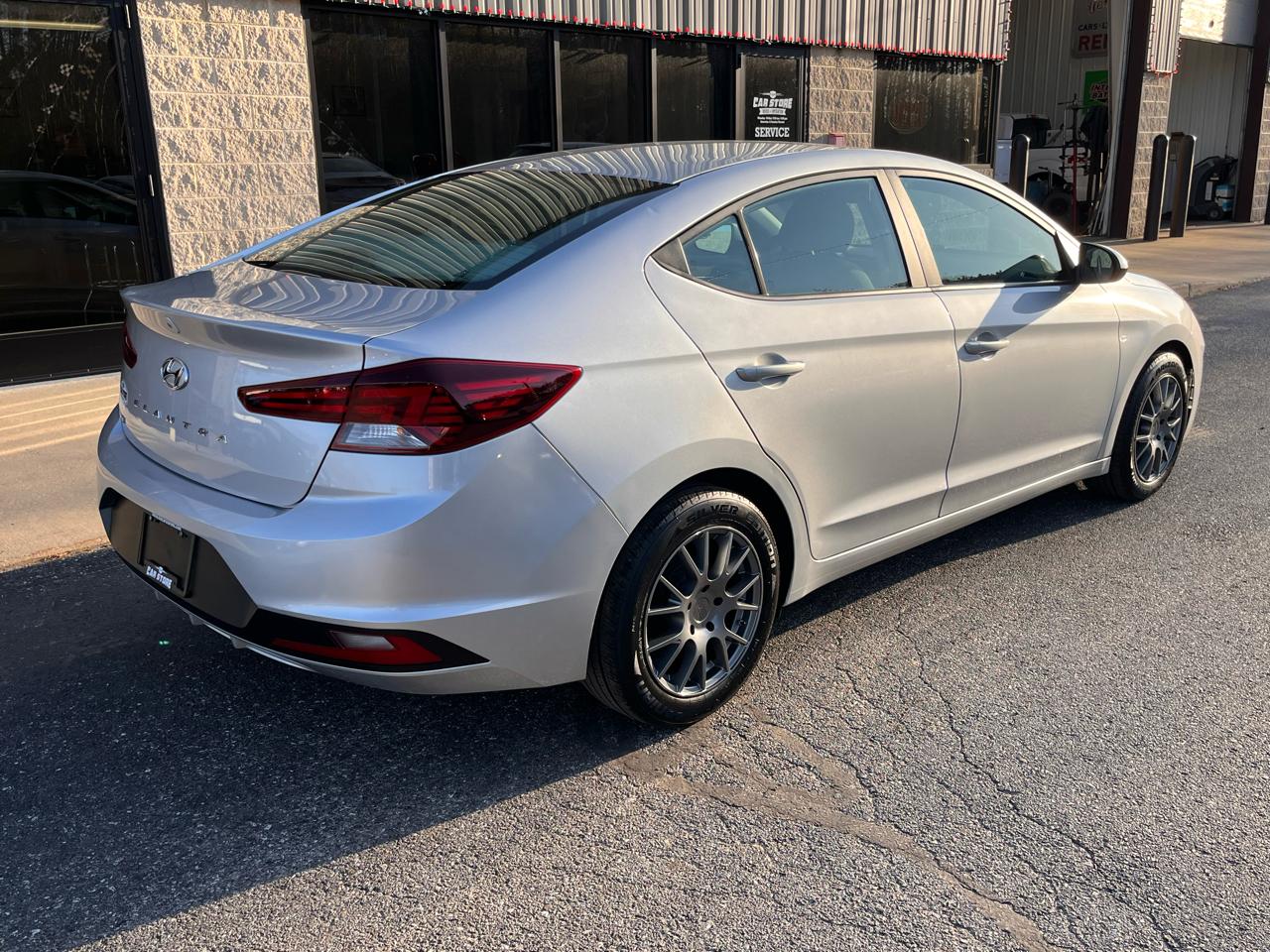 Hyundai Elantra SE Auto 2019