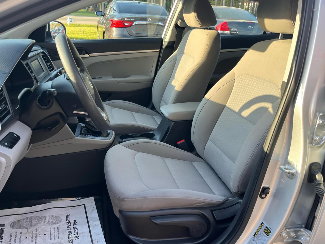 Hyundai Elantra SE Auto 2019
