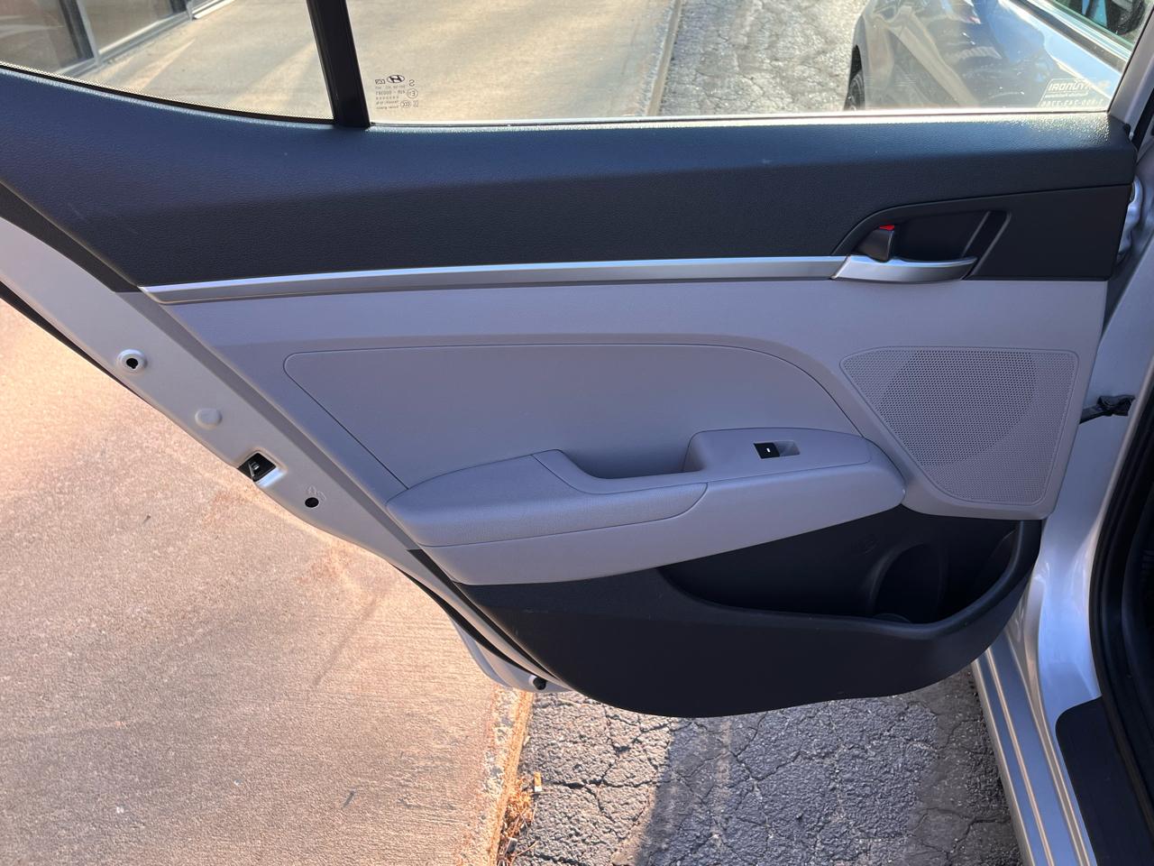 Hyundai Elantra SE Auto 2019
