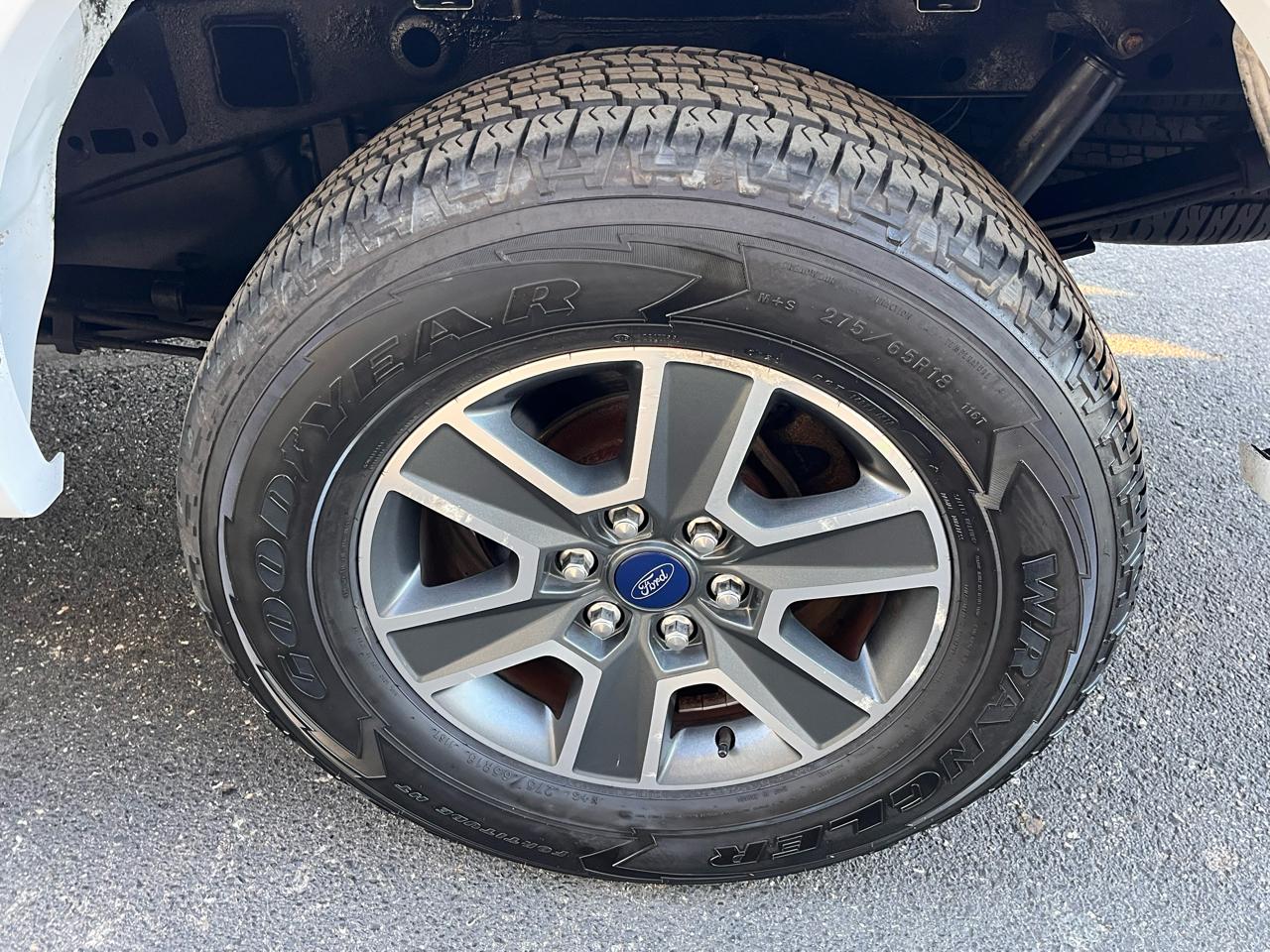 Ford F-150 4WD SuperCrew 145" XLT 2016