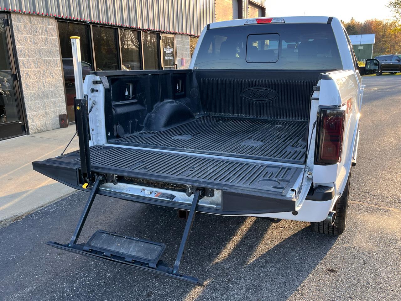 Ford F-150 4WD SuperCrew 145" XLT 2016