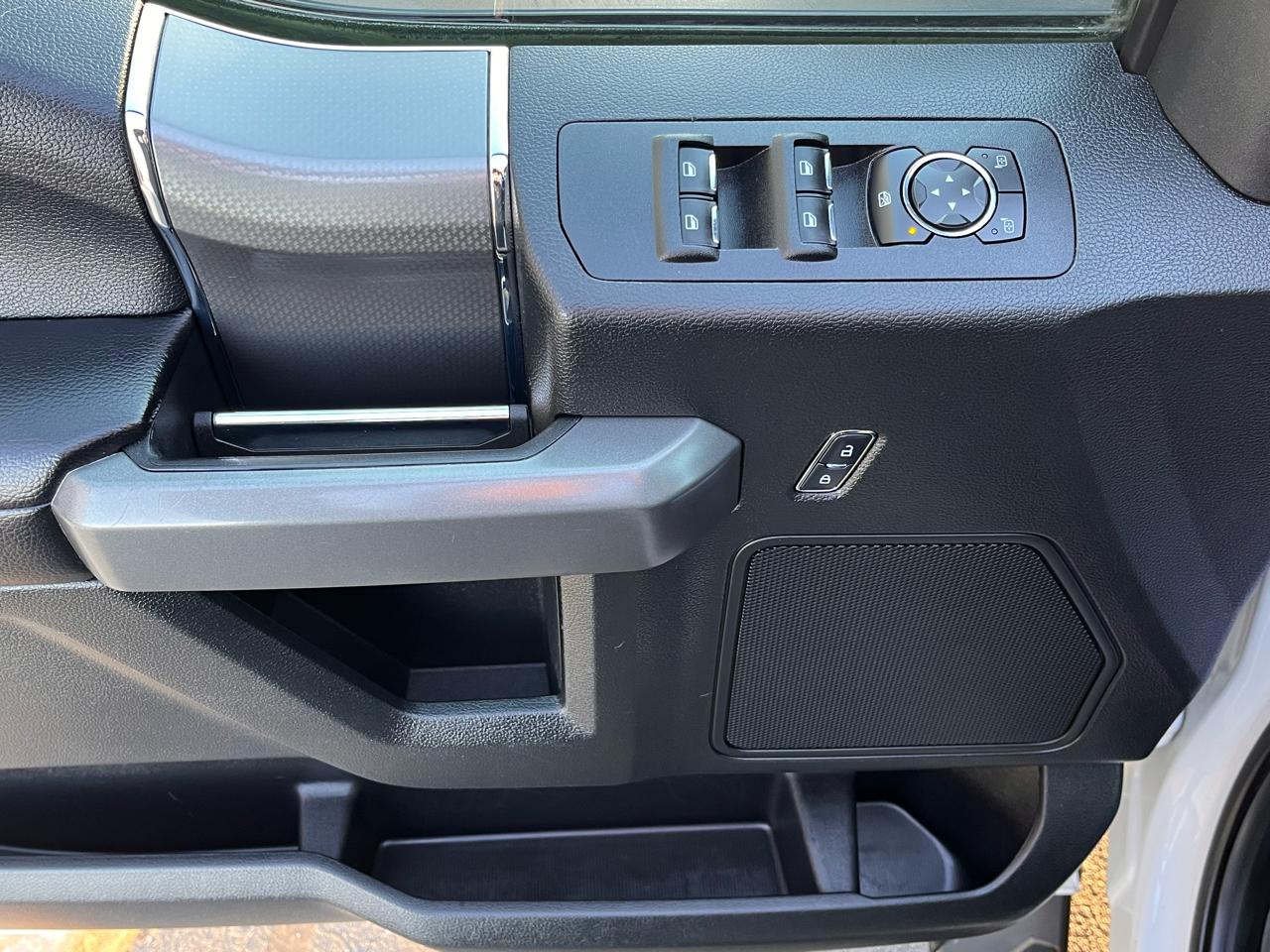Ford F-150 4WD SuperCrew 145" XLT 2016